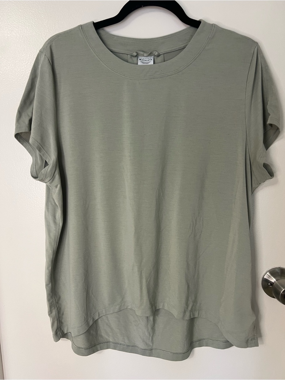 Athleta Light Sage Short Sleeve Crewneck Tee Workout Fitness Yoga Outdoor